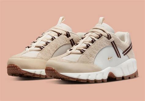 jacquemus x nike beige|Nike Jacquemus summer collection.